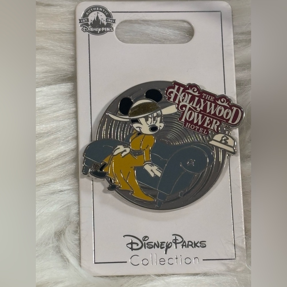 Disney Pin 2022 The Hollywood Tower Hotel Minnie Mouse Tower of Terror New